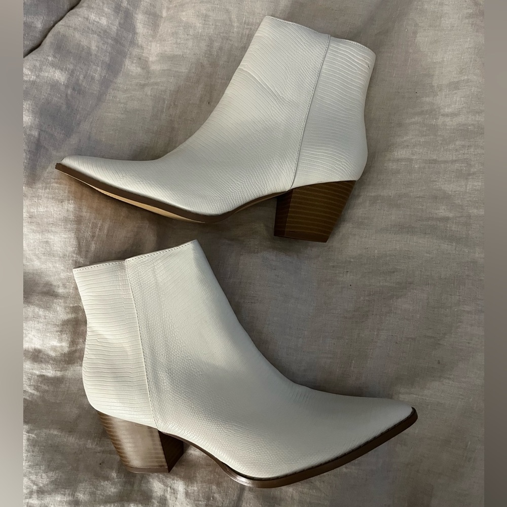 Lulus x Matisse spirit ivory pointed toe ankle booties